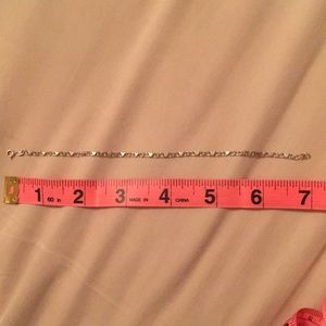 Beautiful 10K white gold dainty heart bracelet